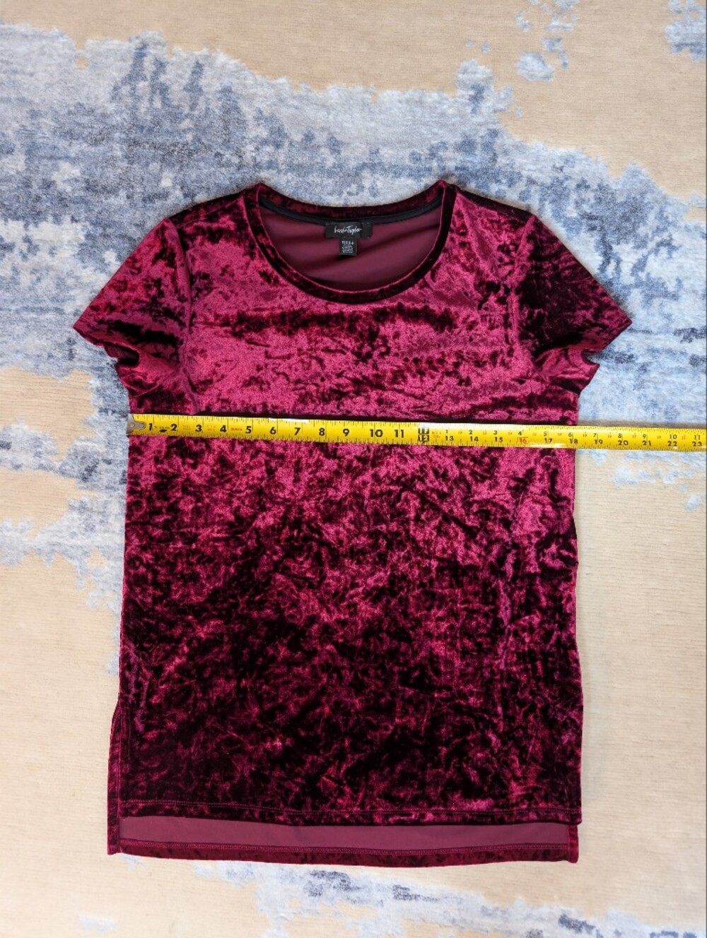 Velvet Crushed Short Sleeve Tunic in Deep Wine